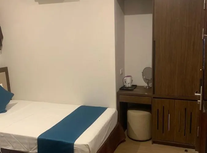 Khách sạn Lavenderhotel 2*